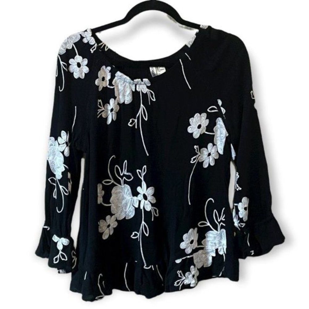Forgotten Grace Floral Blouse Black & White Embroidered Size Medium